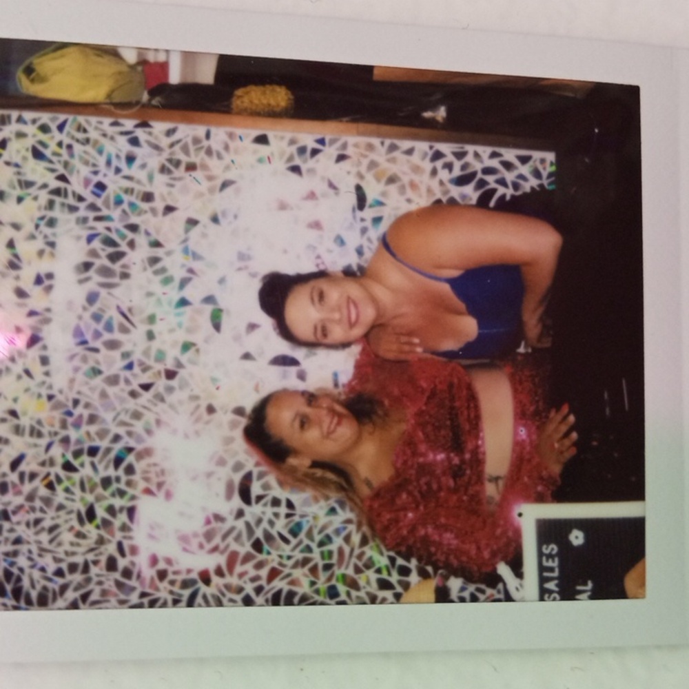 Meet your Posher, Jennifer &Maria